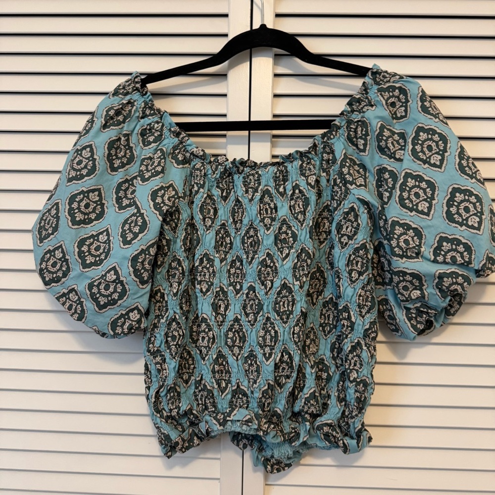 Maurices Blue and Black Patterned Blouse Size Large - Picture 5 of 9